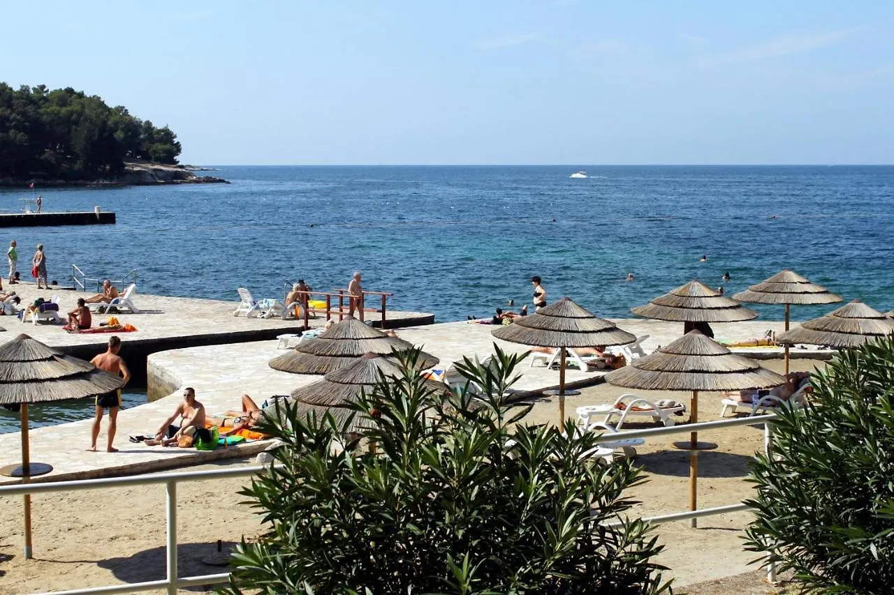 Apartments With A Parking Space Porec - 6984 Croatia